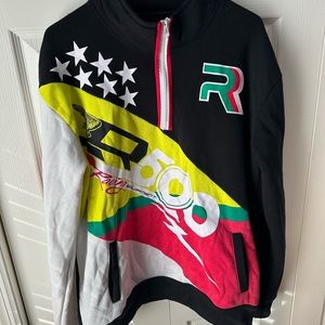 Men’s large collar sweater